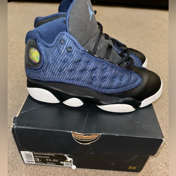 Lightly worn Boys Jordan Retro 13 size 3. Navy/University Blue-Black. - Picture 2 of 11